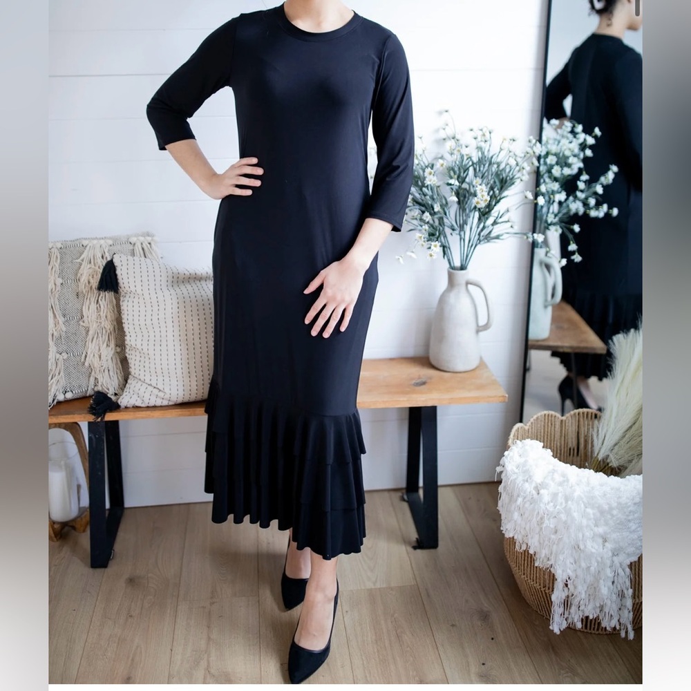 Black Ruffled Layering Dress